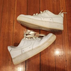 White Nike Air Sneakers